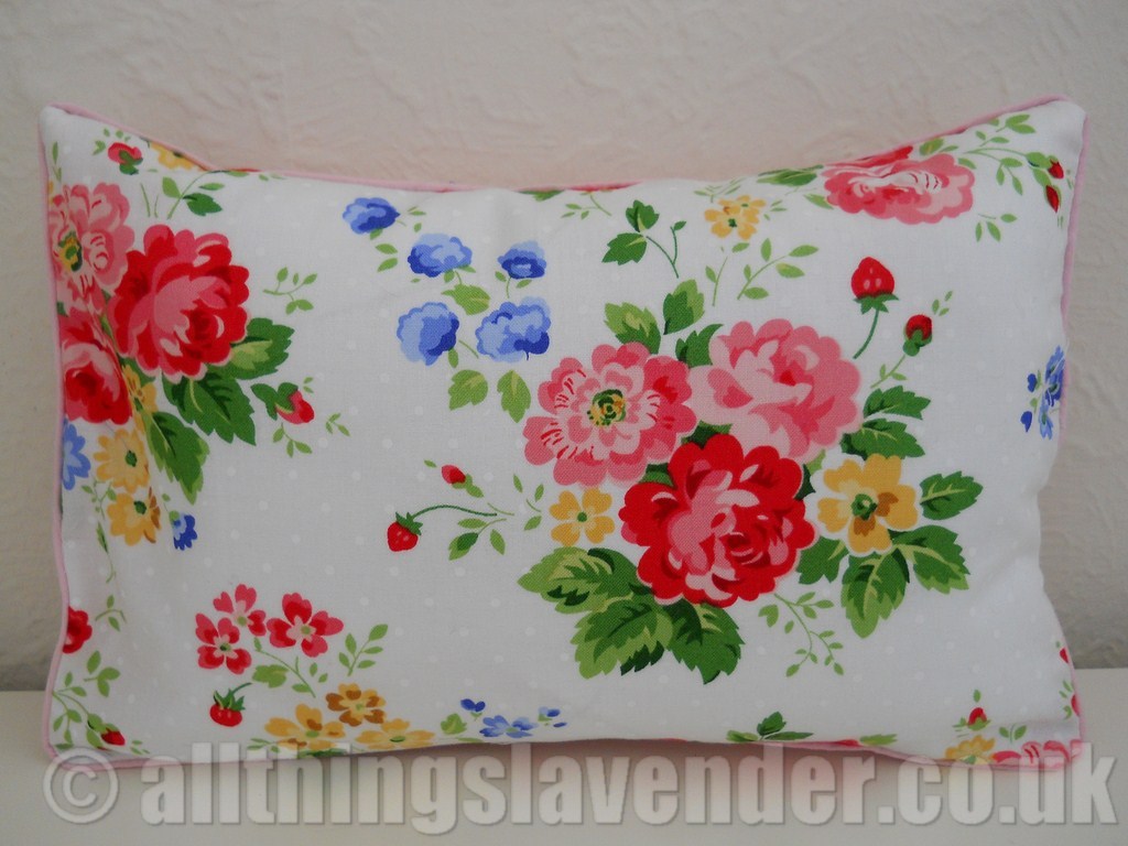 Lavender Sleep Pillows /Travel Comforters Lavender Sleep Pillows